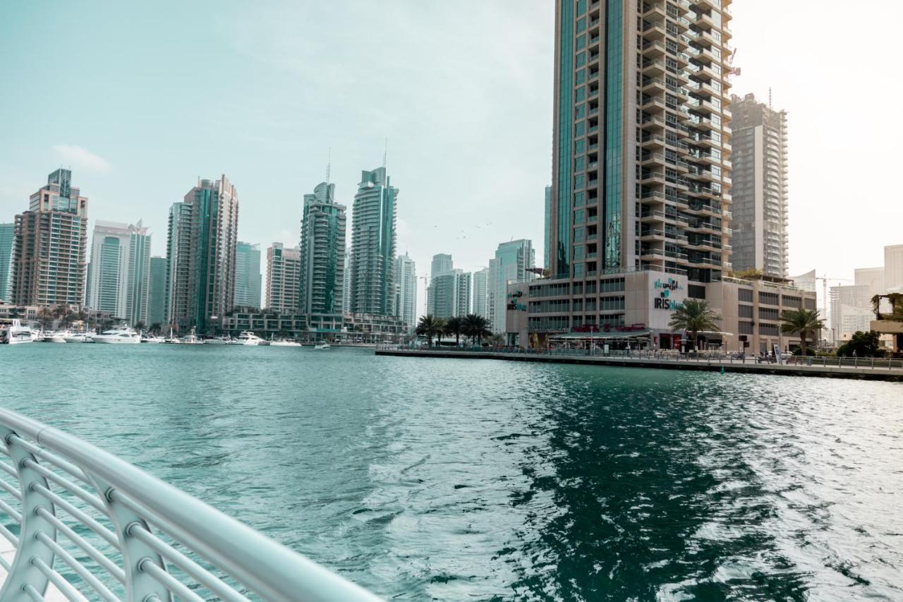 Nasma Luxury Stays - Cayan Tower Dubai Eksteriør bilde